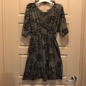 Printed mid dress. Stretchy!